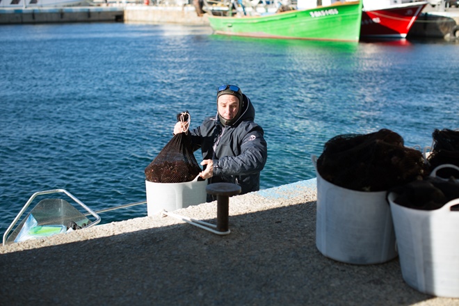 In pictures: fishing for sea urchins off the Catalonian coast