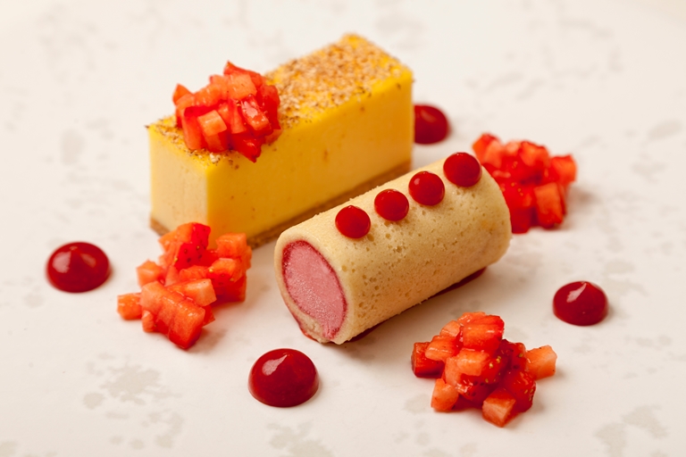 Szurok és eper Arctic roll