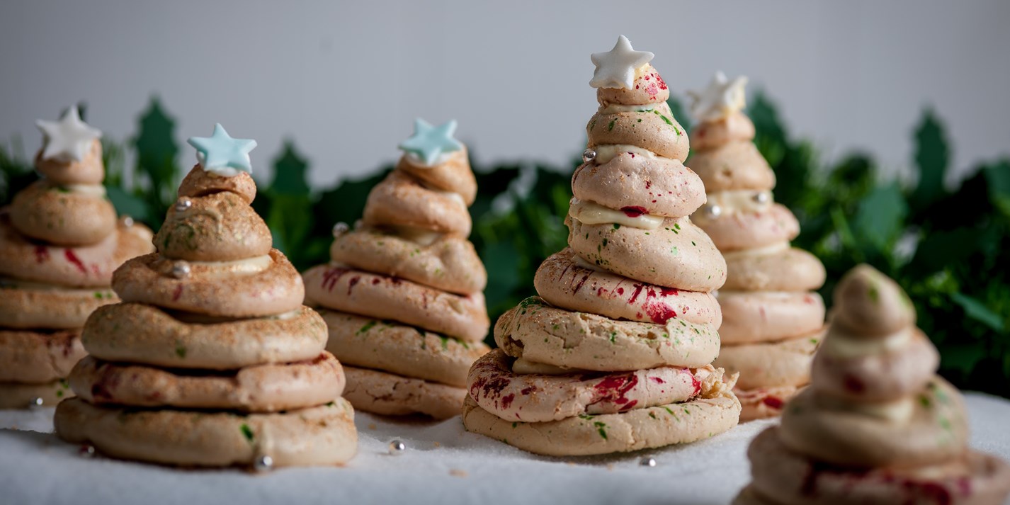 Christmas Tree Meringues Recipe - Great British Chefs