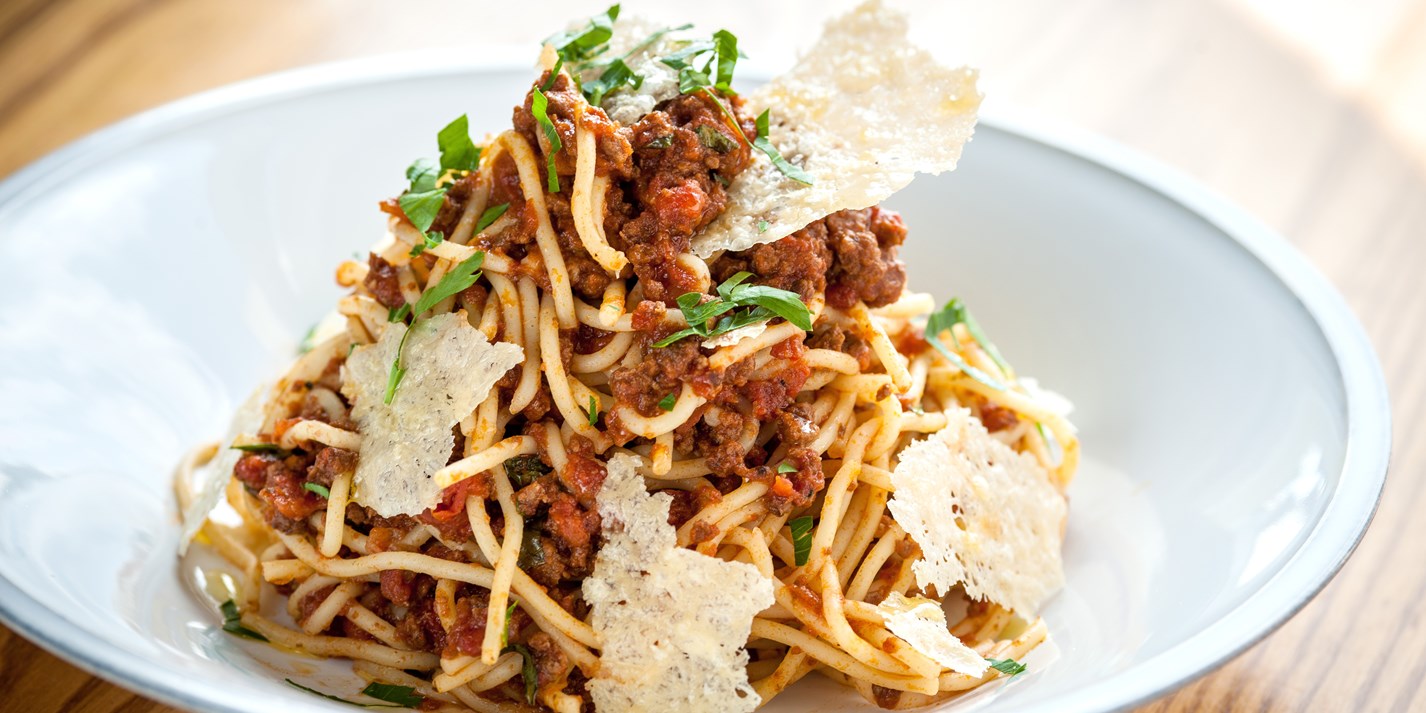 How To Make Spaghetti Bolognese In 5 Easy Steps Great Italian Chefs