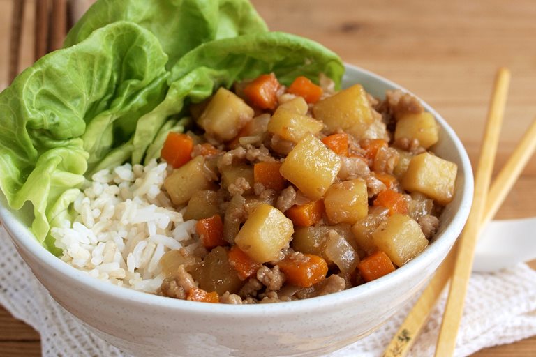 braised-pork-mince-recipe-with-potato-and-carrot-great-british-chefs