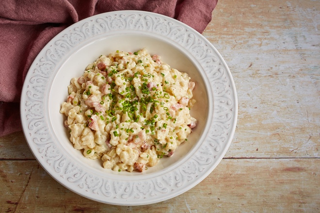 Spatzle con speck e panna – Spatzle with ham and cream sauce
