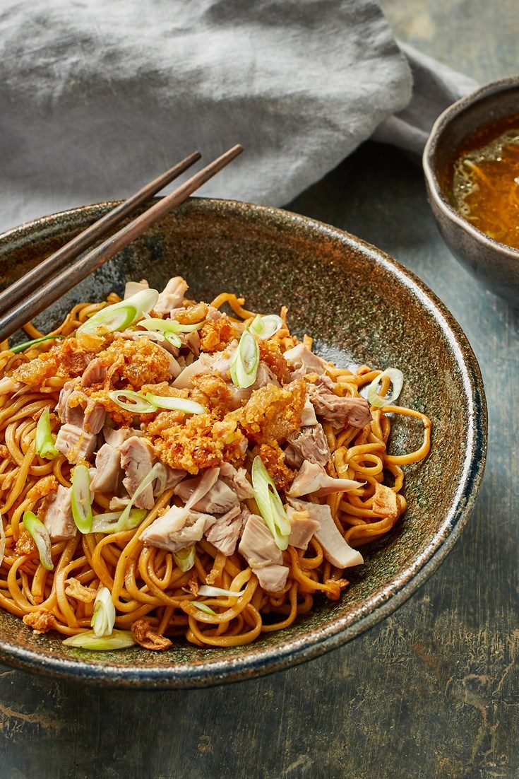 Garlic Oil Noodles Recipe (Si Chet Khao Swe) Great British Chefs