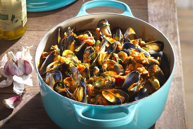 Win a Le Creuset risotto pan worth £129