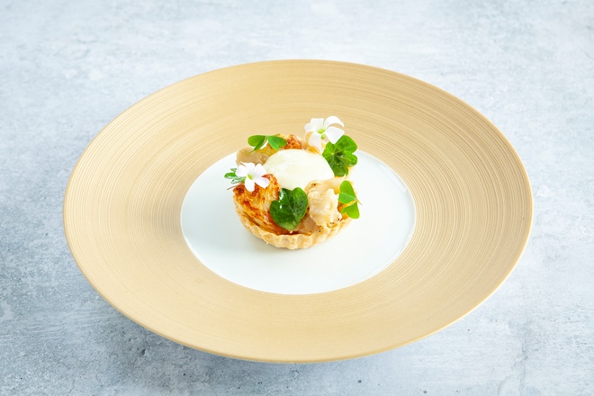 Cauliflower and Le Gruyère AOP tartlets