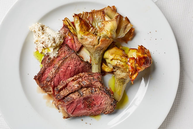 Bistecca Fiorentina with artichokes alla Romana and horseradish sauce