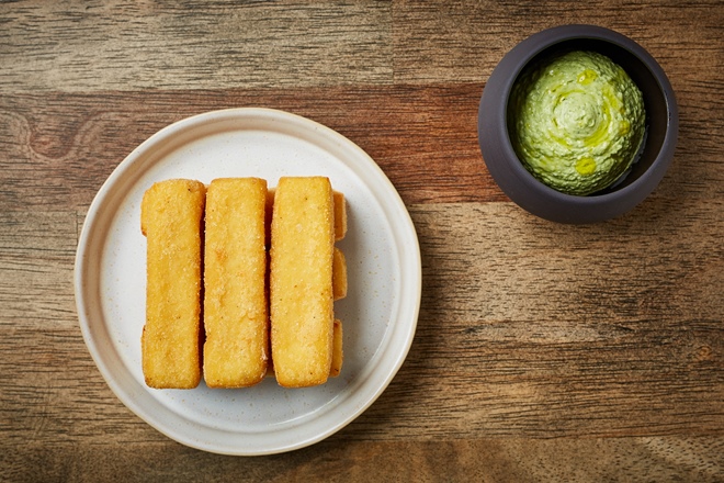 Chickpea chips with wild garlic custard